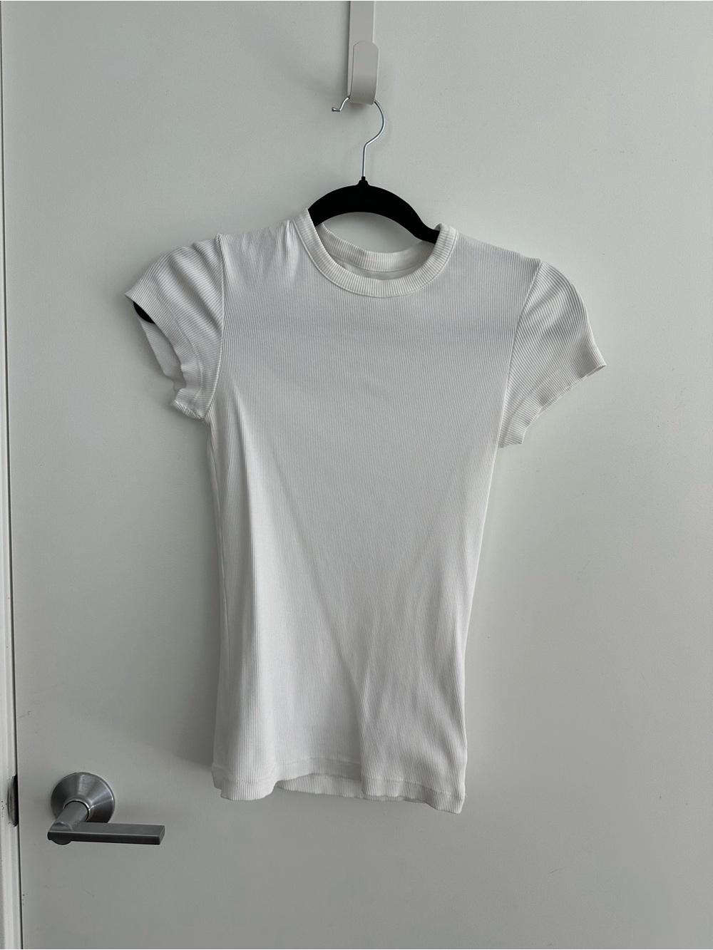 Djerf Avenue daily white ribbed tee